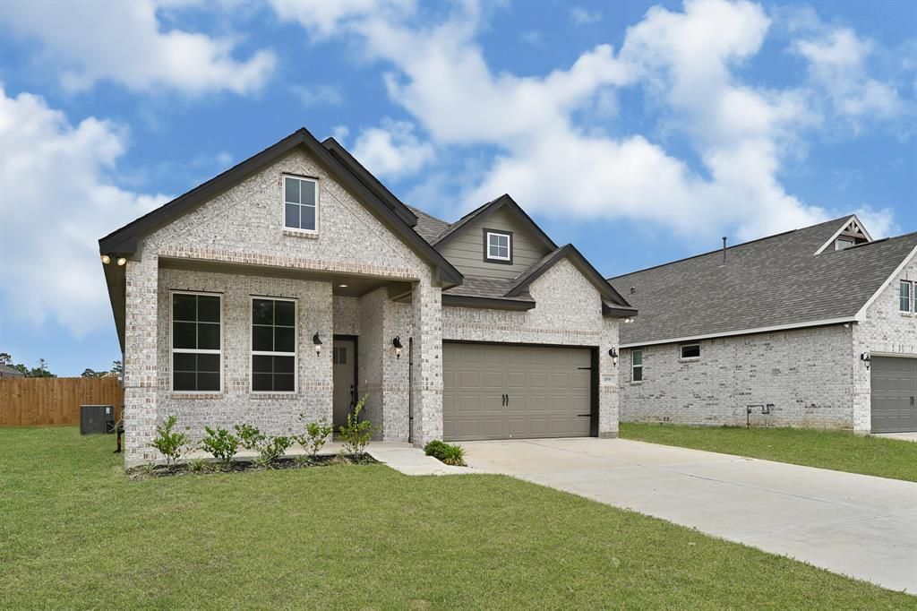 Photo of 400 Little Spring Court, Anahuac, TX 77514 (MLS # 9383510)