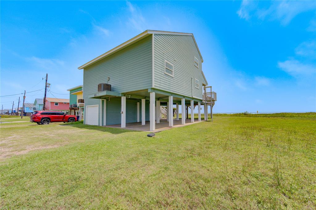 2534 Lake Court, Surfside Beach, Texas image 3