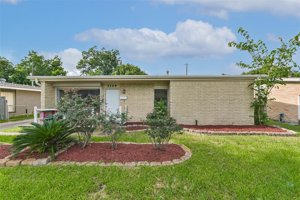 1124 Helen Drive