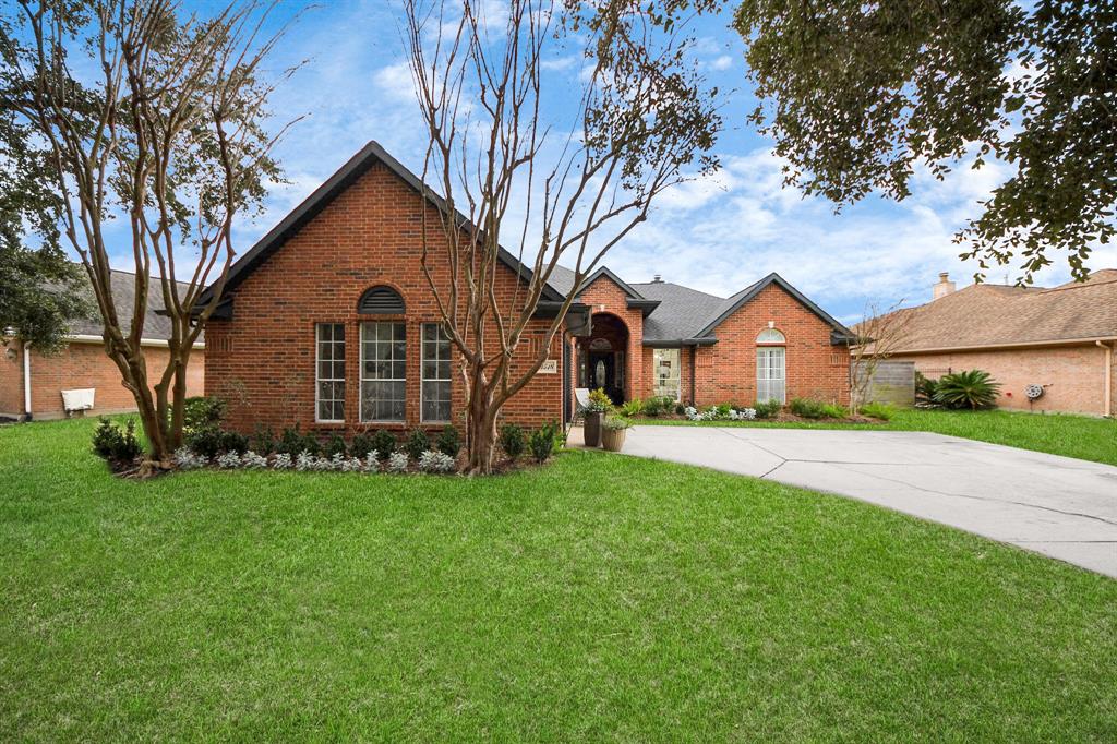 3518 S Peach Hollow Circle, Pearland, Texas image 3