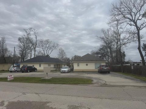 104 Longstreet Road Willis TX 77378