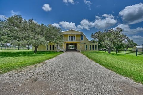 3235 E 1-10 Frontage Road Schulenburg TX 78956