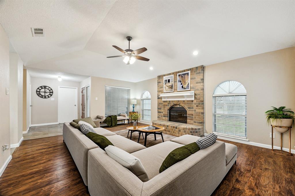 4910 Colombia Drive, Pasadena, Texas image 4