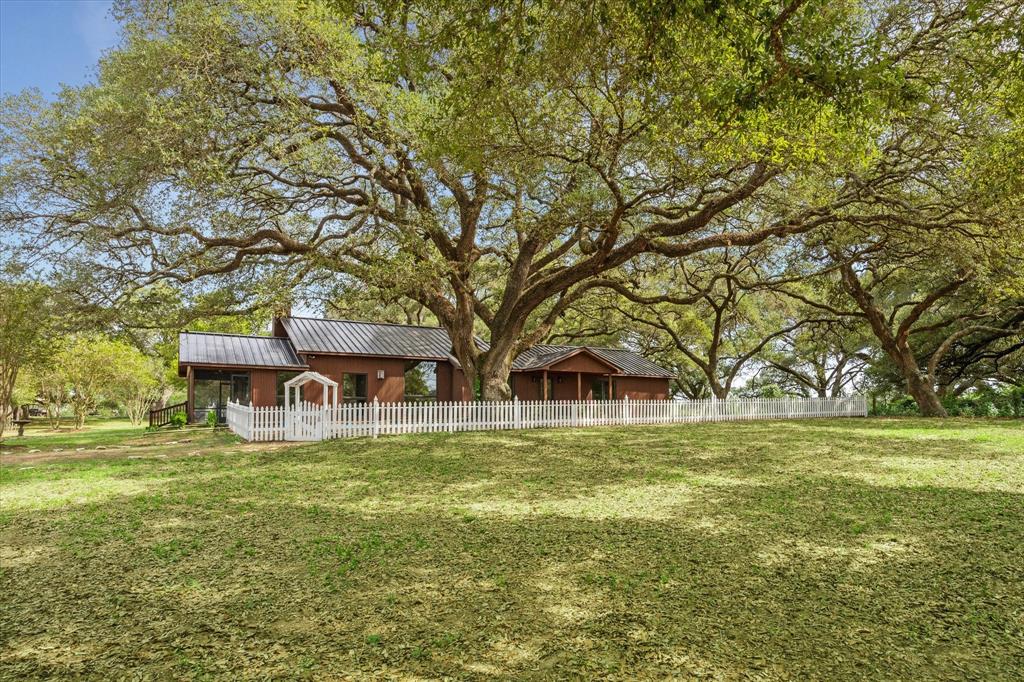 3834 Fm 949 Highway, Cat Spring, Texas image 11
