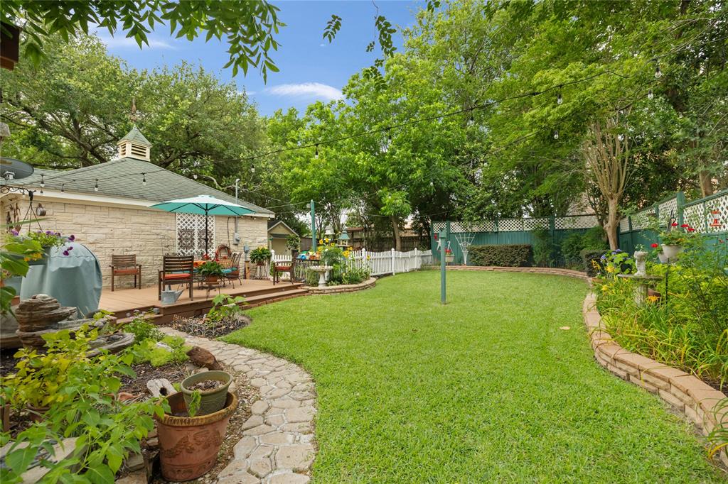 916 E James Street, Baytown, Texas image 35