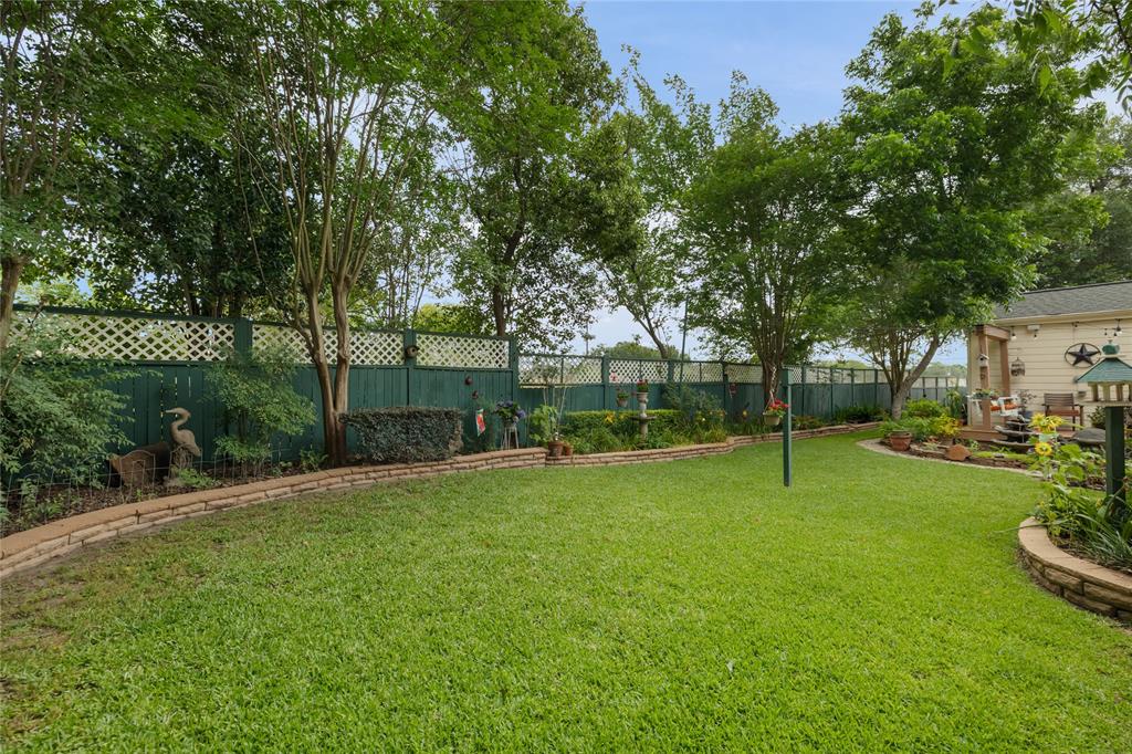 916 E James Street, Baytown, Texas image 32