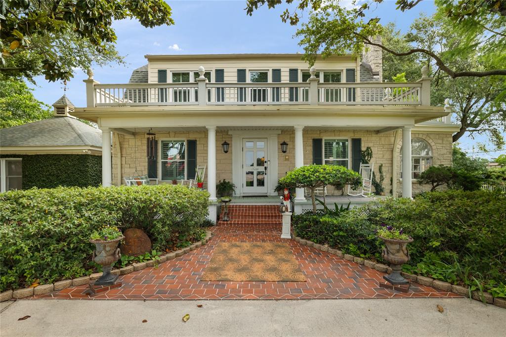 916 E James Street, Baytown, Texas image 5