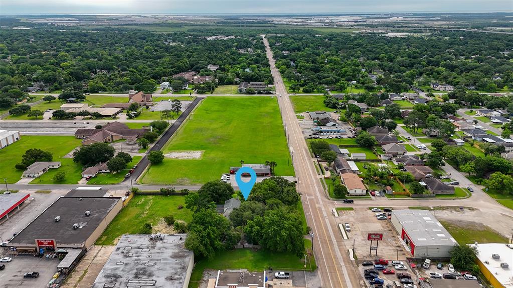 916 E James Street, Baytown, Texas image 37