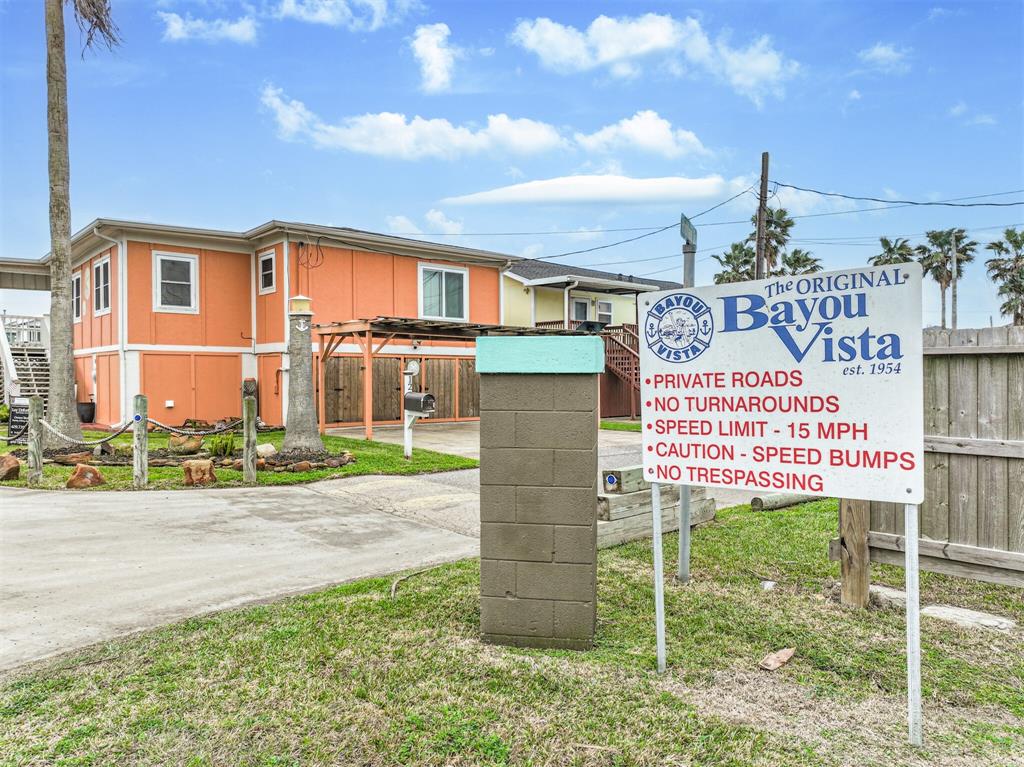 5 Highland Drive, Hitchcock, Texas image 2