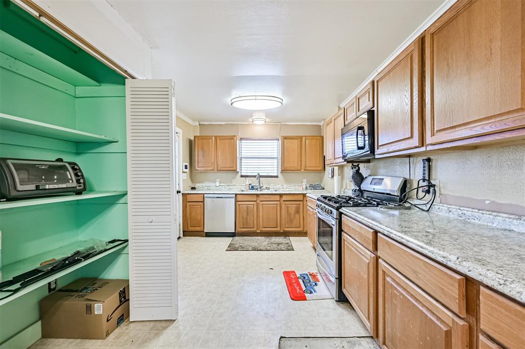 5 Highland Drive, Hitchcock, Texas image 37