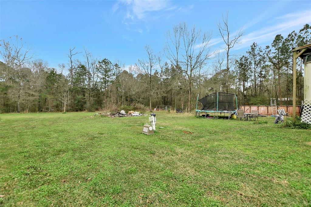 111 Bonnie Creek Drive, Coldspring, Texas image 4