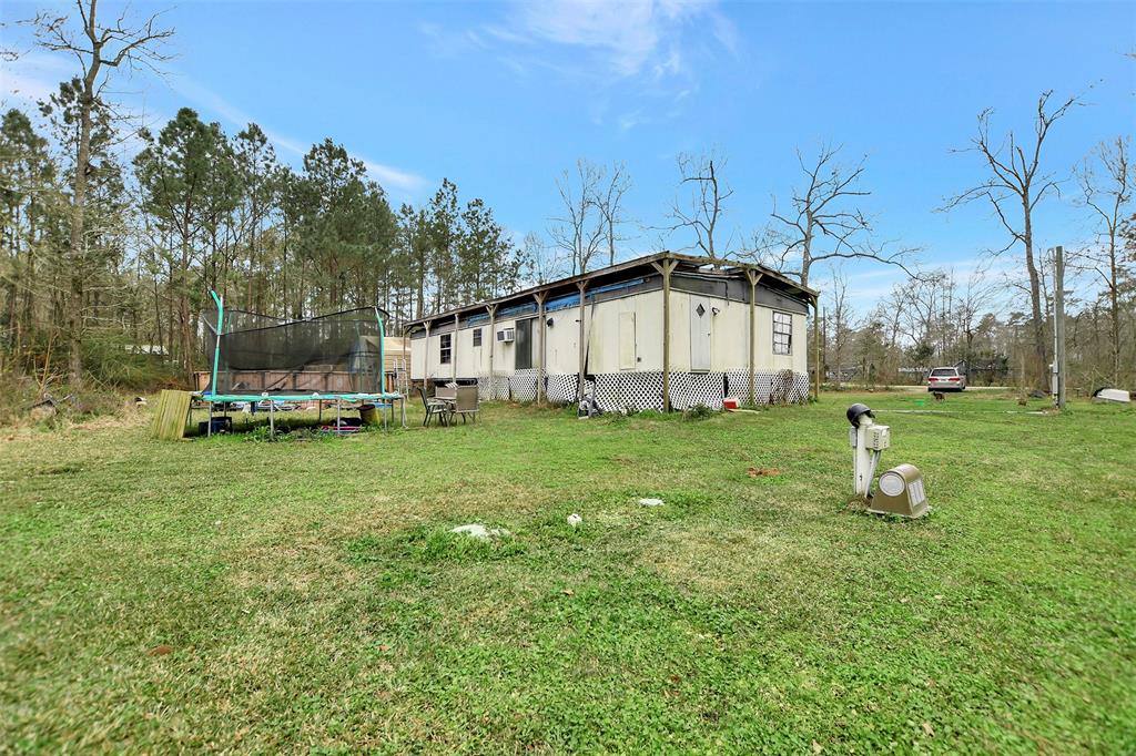 111 Bonnie Creek Drive, Coldspring, Texas image 7