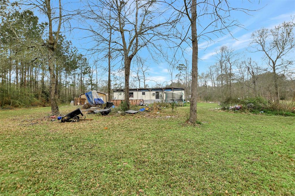 111 Bonnie Creek Drive, Coldspring, Texas image 5