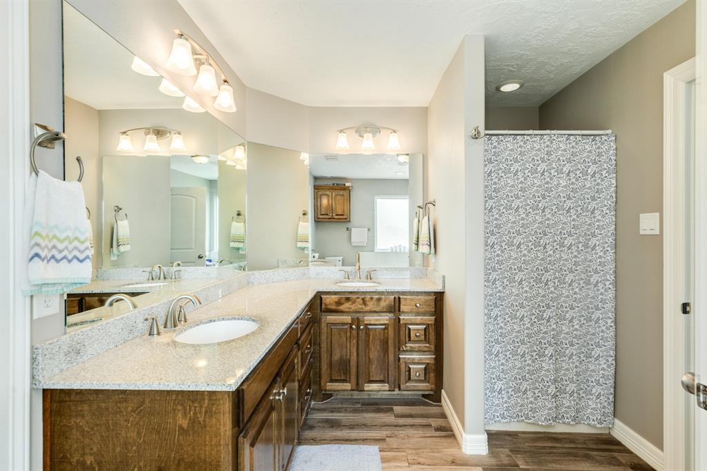 2550 Lakeside Drive, West Columbia, Texas image 21