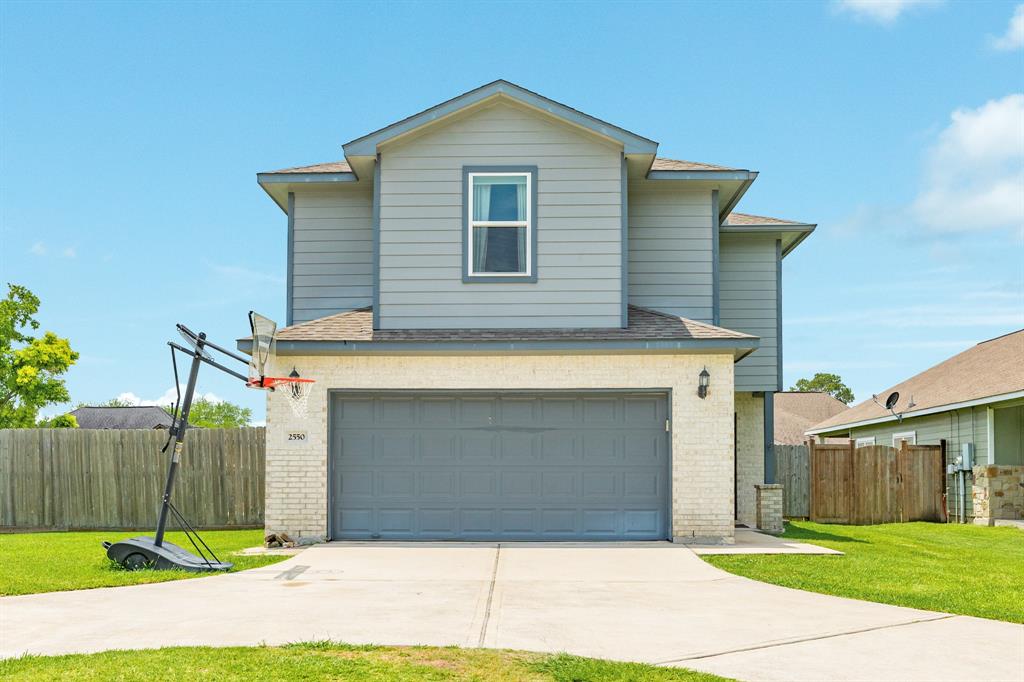 2550 Lakeside Drive