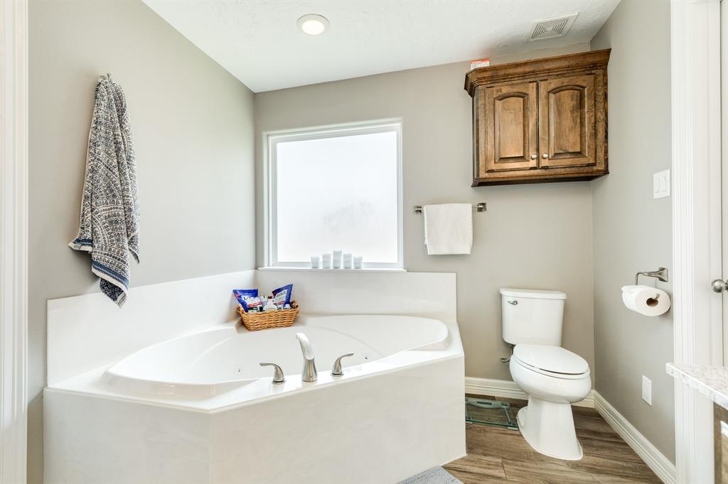 2550 Lakeside Drive, West Columbia, Texas image 22