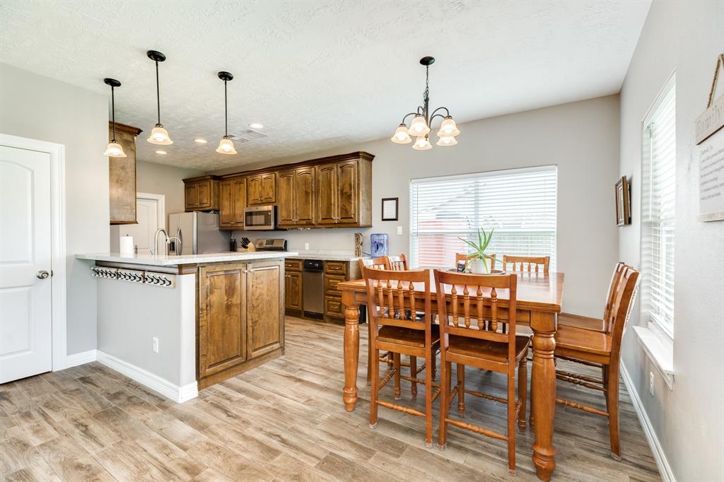 2550 Lakeside Drive, West Columbia, Texas image 11