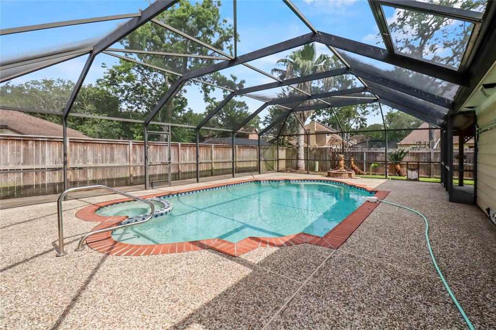 52 Hollyhock Court, Lake Jackson, Texas image 7