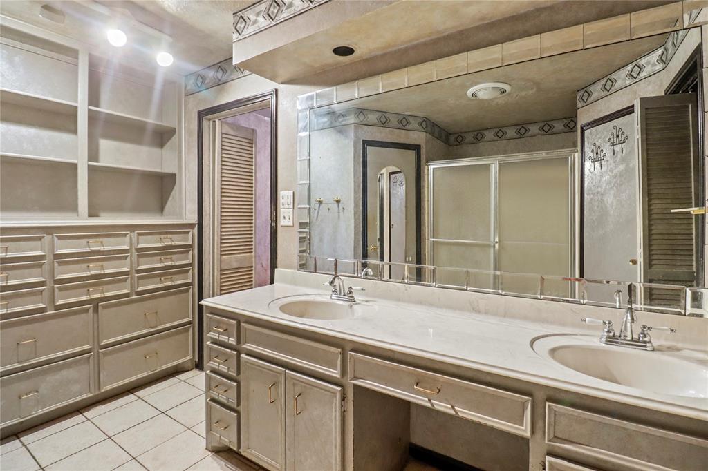 52 Hollyhock Court, Lake Jackson, Texas image 24