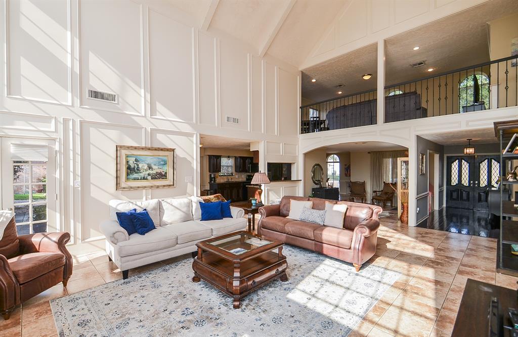 2842 W Pebble Beach Drive, Missouri City, Texas image 9