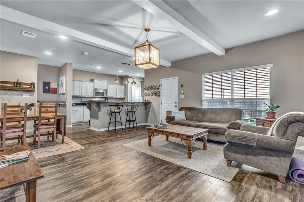 3535 Summerway Drive, College Station, Texas image 2