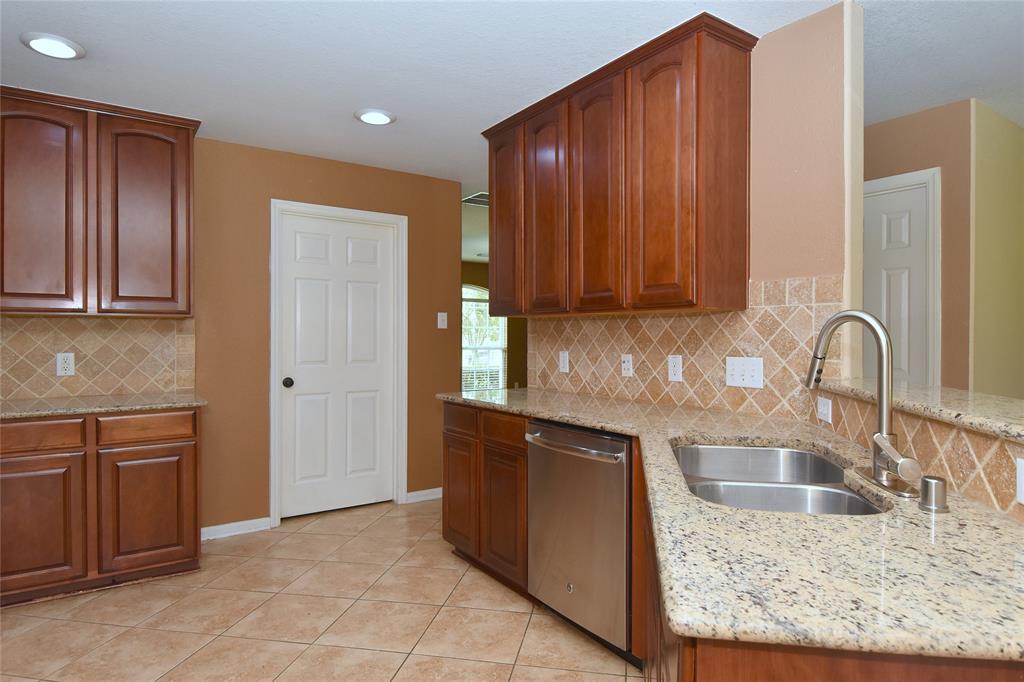21123 Amber Crossing Drive, Richmond, Texas image 14