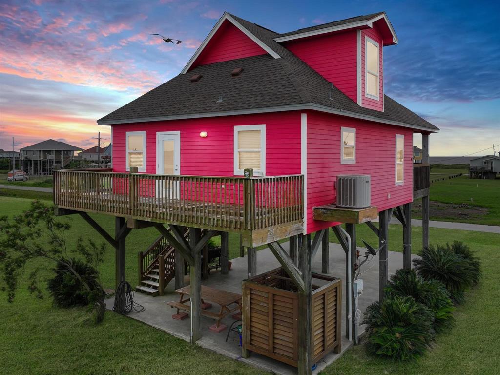 1219 Front Ave Avenue, Port Bolivar, Texas image 2