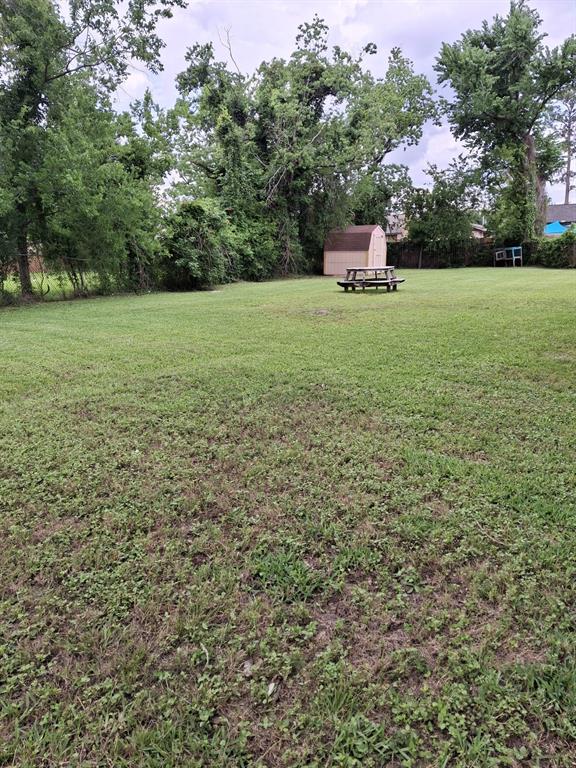 603 Coolwood Drive, Houston, Texas image 3