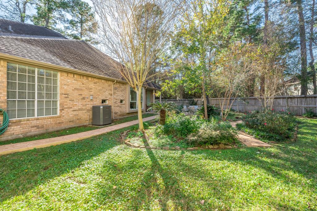 14 Devon Mill Place, The Woodlands, Texas image 36