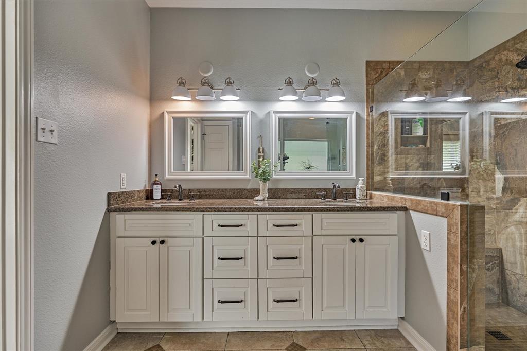 1267 Heritage Lane, Conroe, Texas image 24