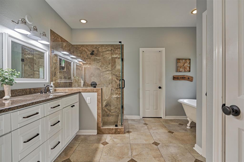 1267 Heritage Lane, Conroe, Texas image 23