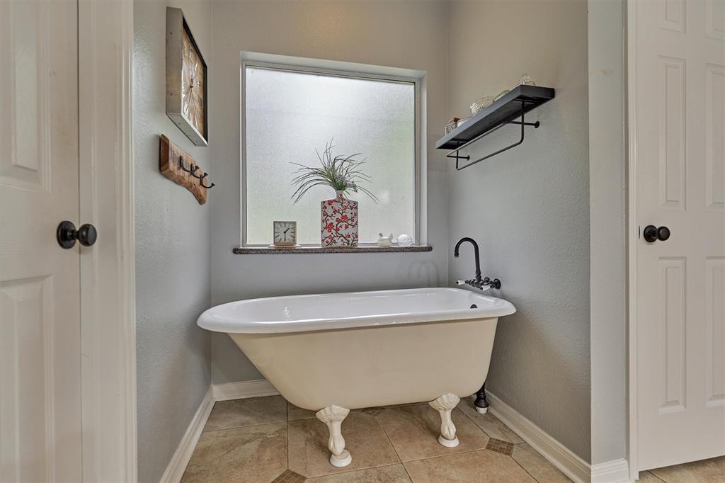 1267 Heritage Lane, Conroe, Texas image 26
