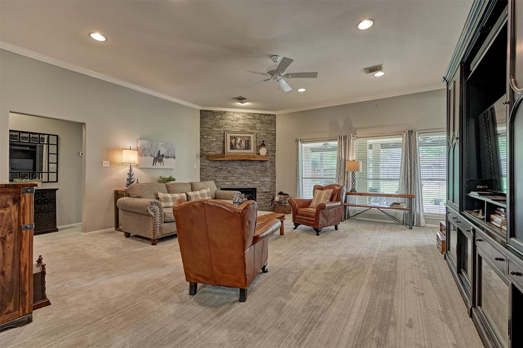 1267 Heritage Lane, Conroe, Texas image 8