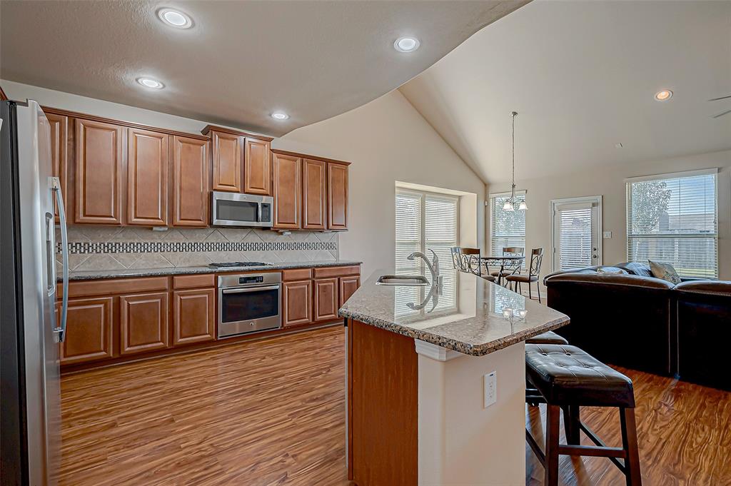 3415 Benbrook Springs Lane, Katy, Texas image 9