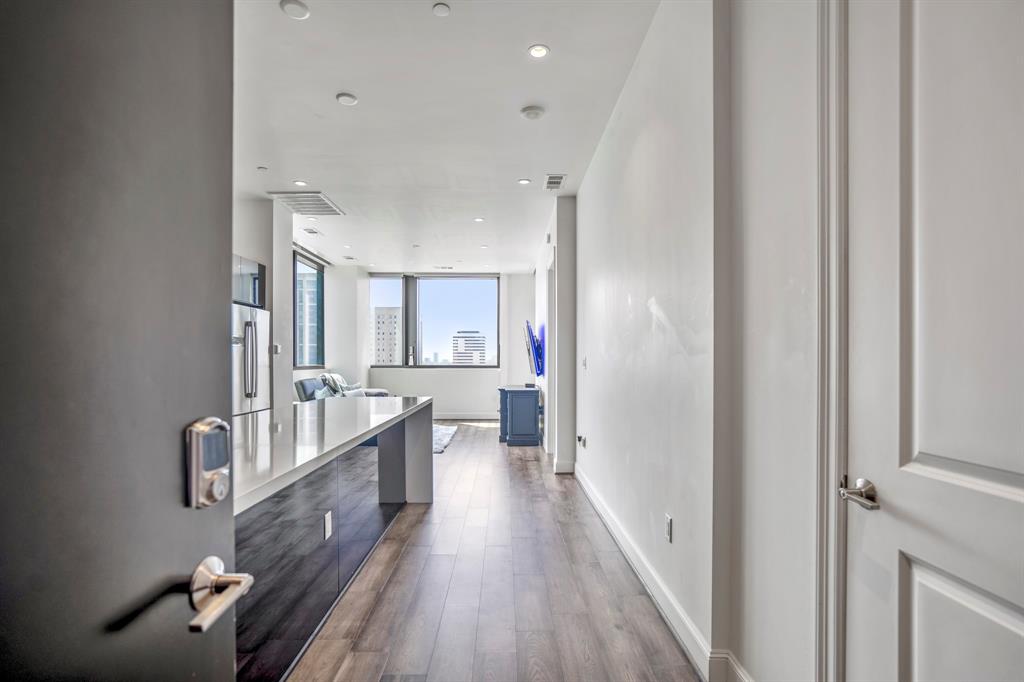 1211 Caroline Street 1004