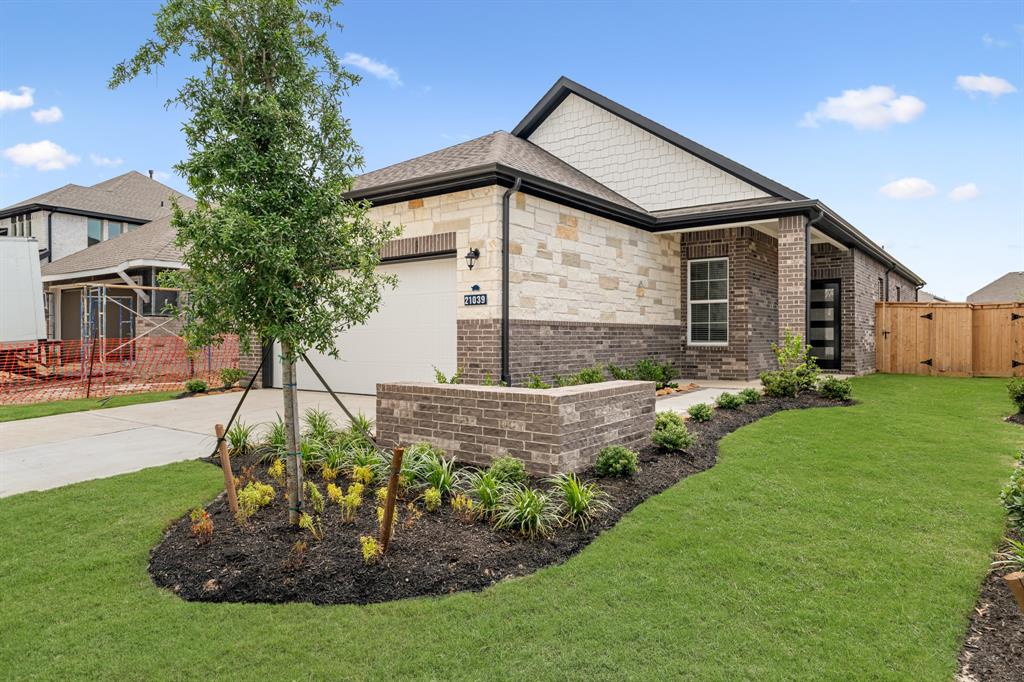 21039 Armstrong County Drive, Cypress, Texas image 2