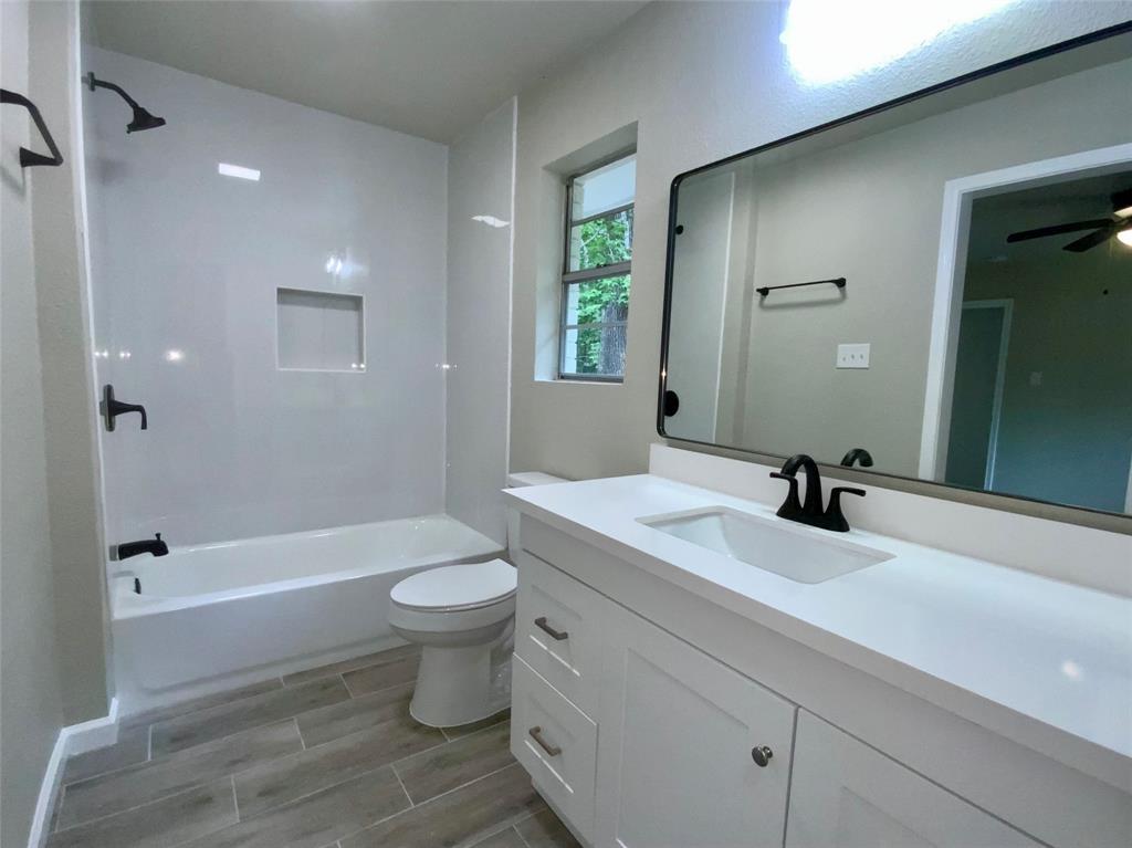 296 Kings Row, Livingston, Texas image 31