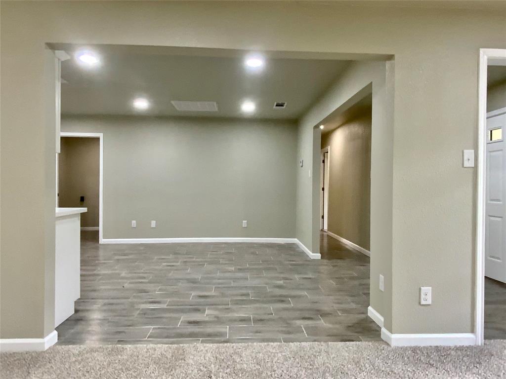 296 Kings Row, Livingston, Texas image 17