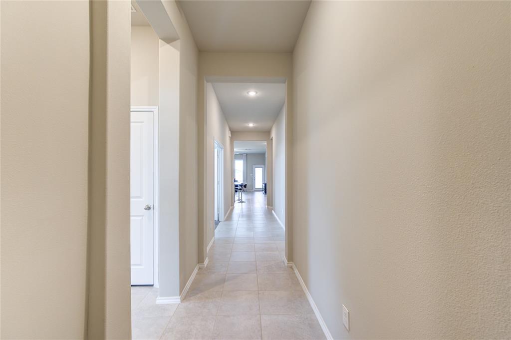 8711 Fox Trail Drive, Missouri City, Texas image 4