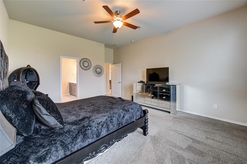8711 Fox Trail Drive, Missouri City, Texas image 32
