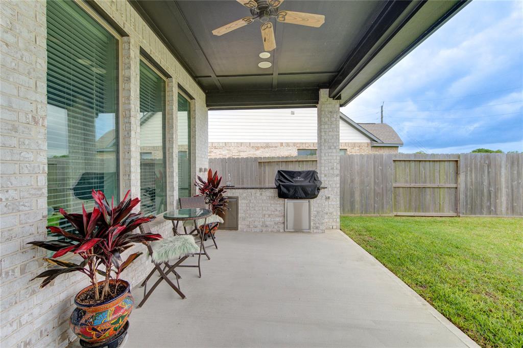 8711 Fox Trail Drive, Missouri City, Texas image 37