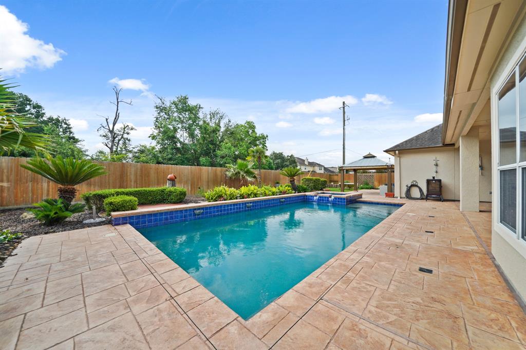 3318 Duke Lane, Friendswood, Texas image 21