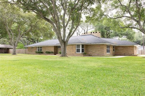 A home in El Campo