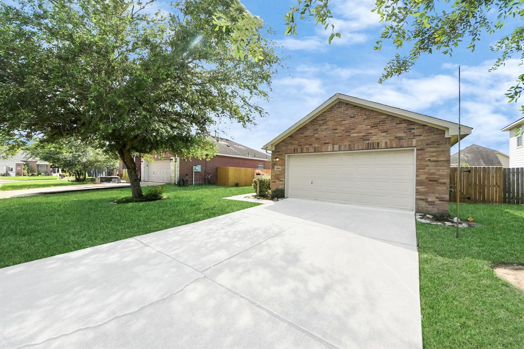 1805 Coronel Street, Alvin, Texas image 5