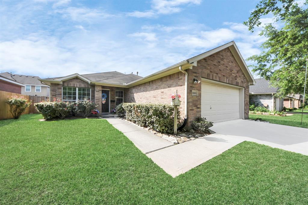 1805 Coronel Street, Alvin, Texas image 1