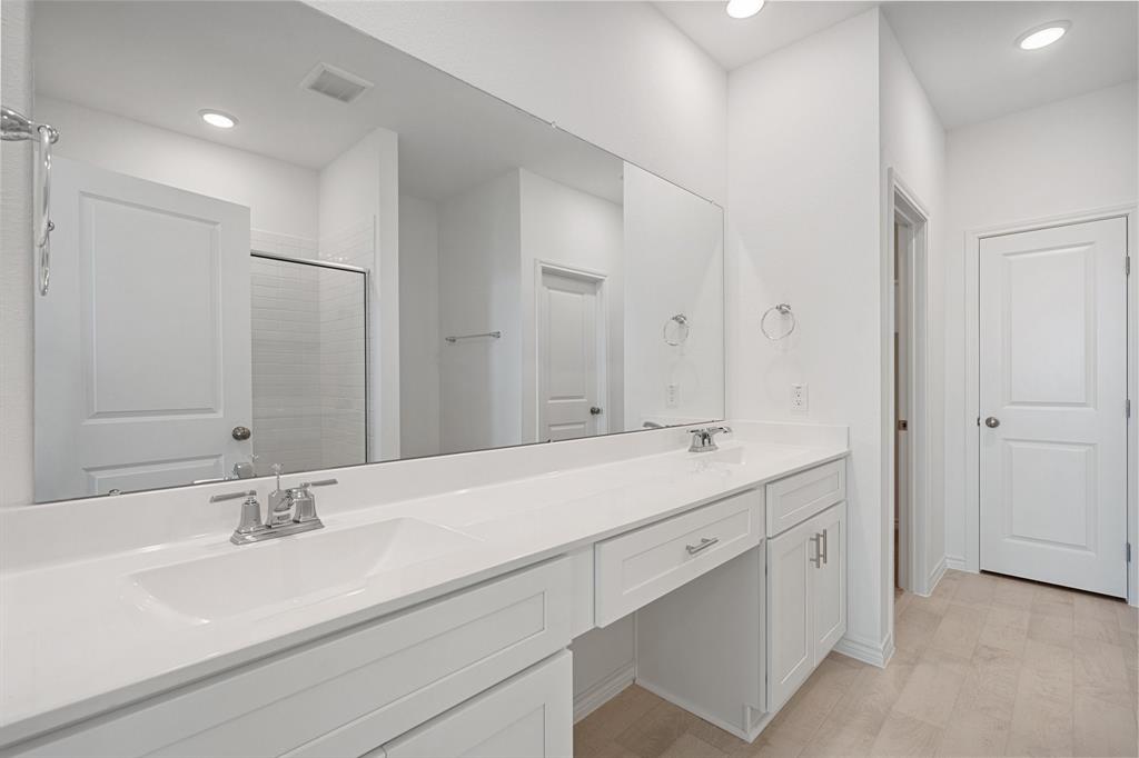 429 Turtle Creek Drive, Dayton, Texas image 17
