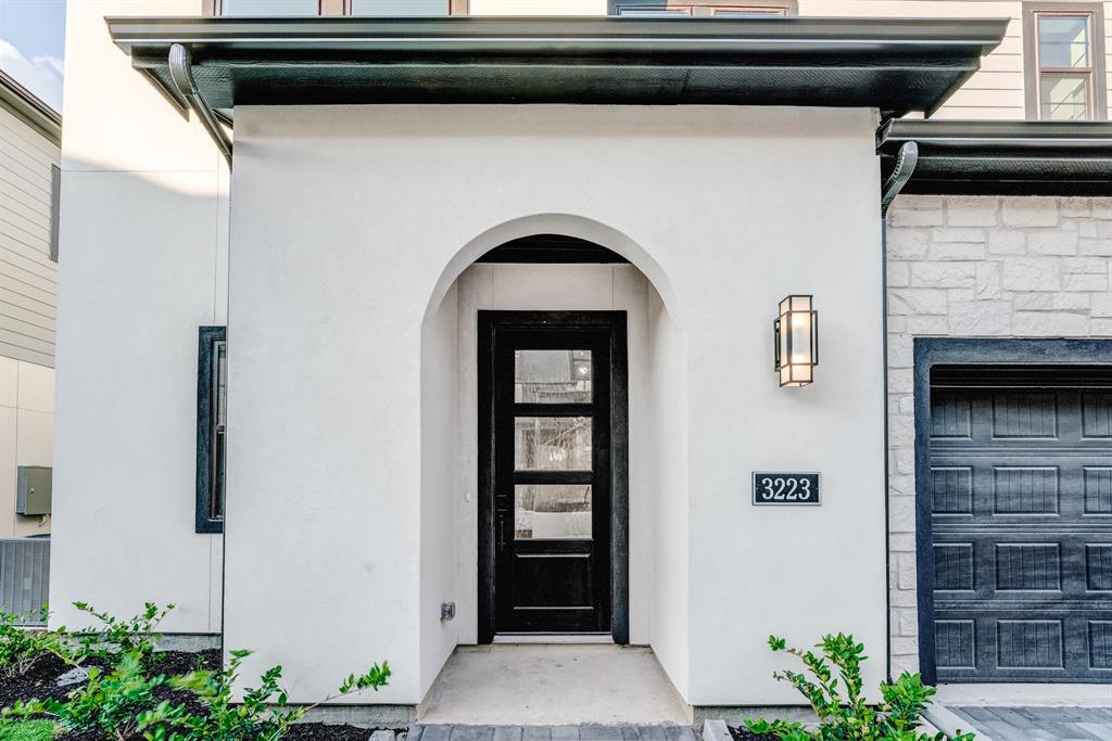 3223 Royal Oaks Hollow Lane, Houston, Texas image 5