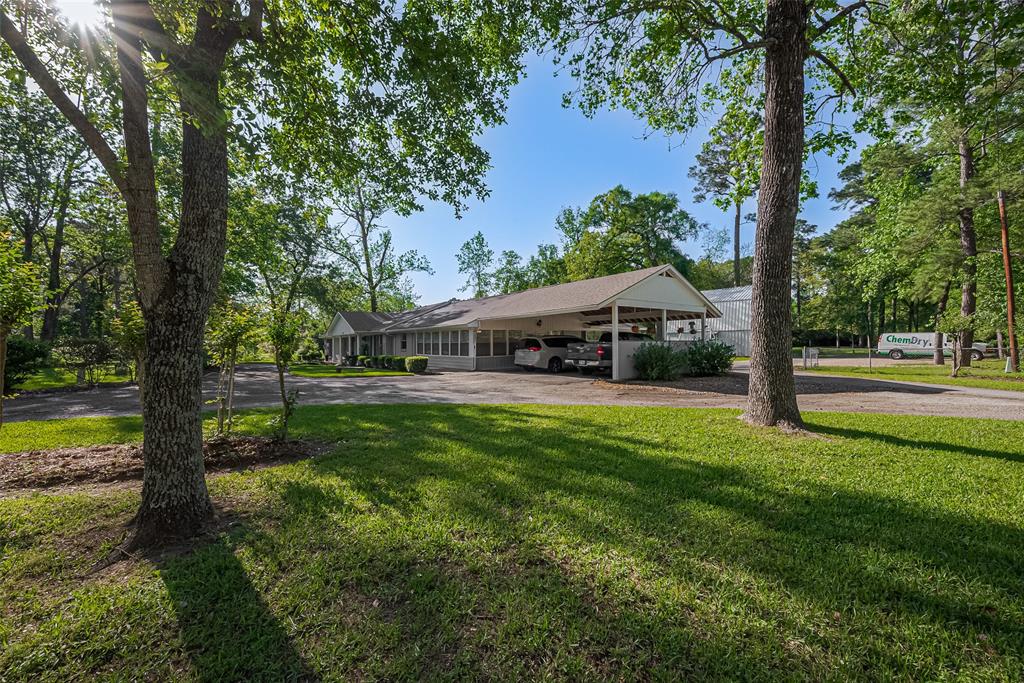 1535 Spring Hills Drive, Spring, Texas image 2