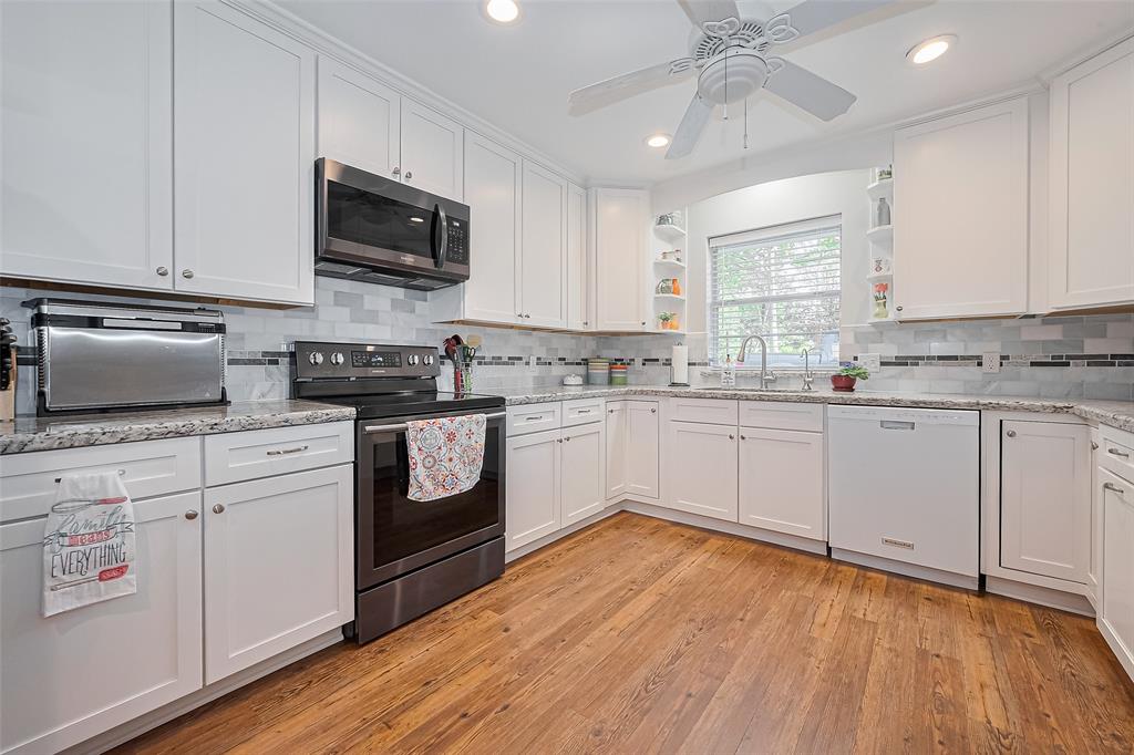 1535 Spring Hills Drive, Spring, Texas image 3