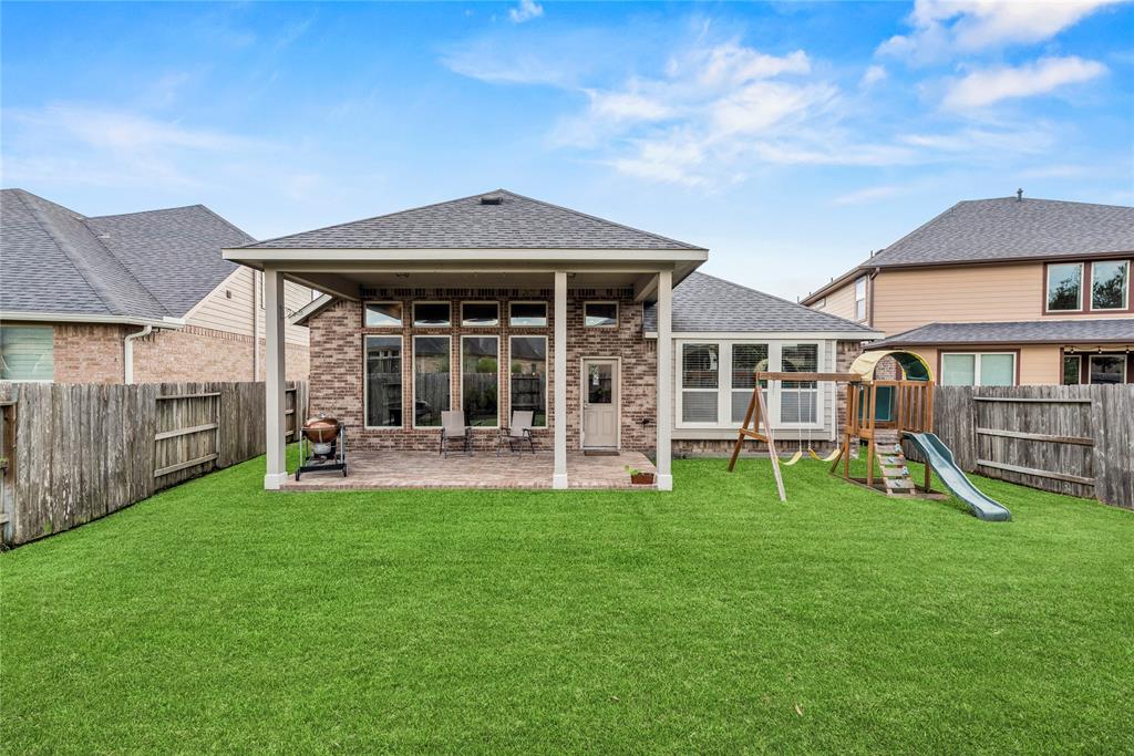 18810 Peachleaf Willow Trace, Cypress, Texas image 30